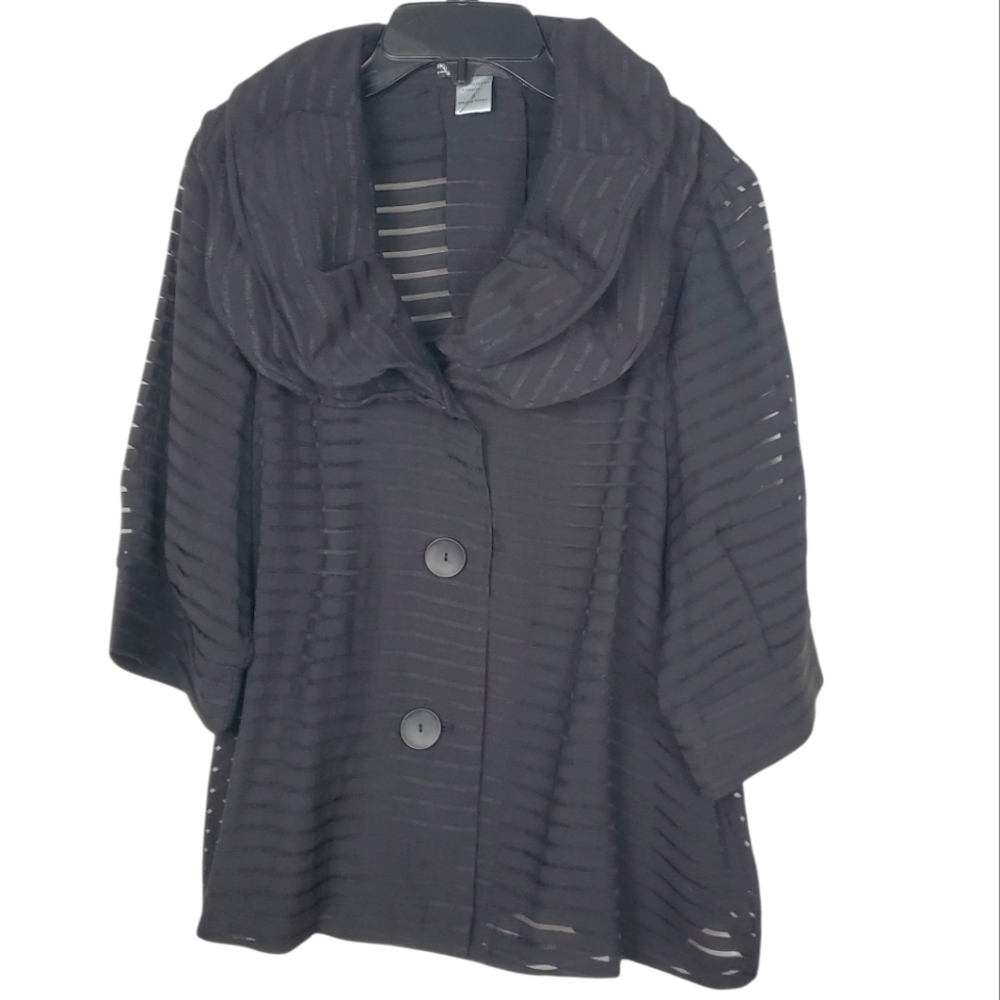 Damee Inc Black Striped Jacket. Double Wired Collar. SM. [A004]